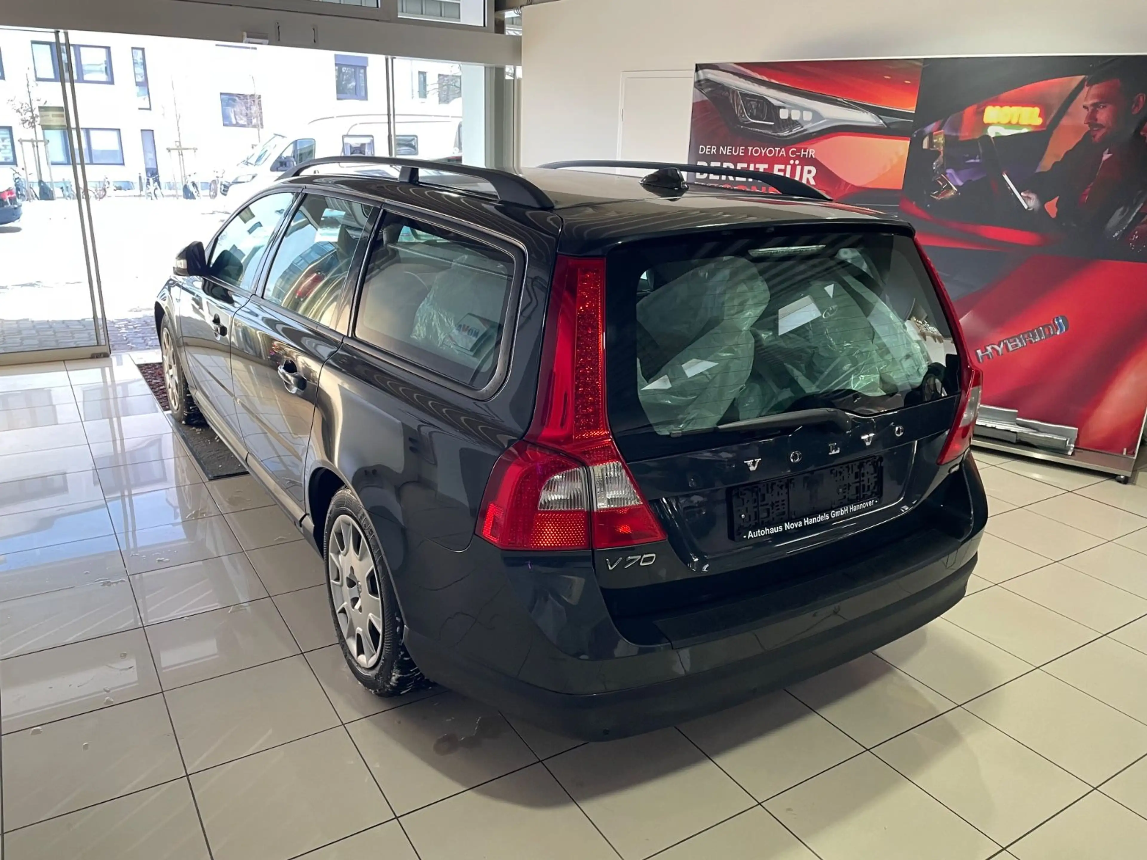 Volvo V70 DRIVe Kinetic*2.HAND*TÜV6-27*LEDER*BIXENON! — photo 3