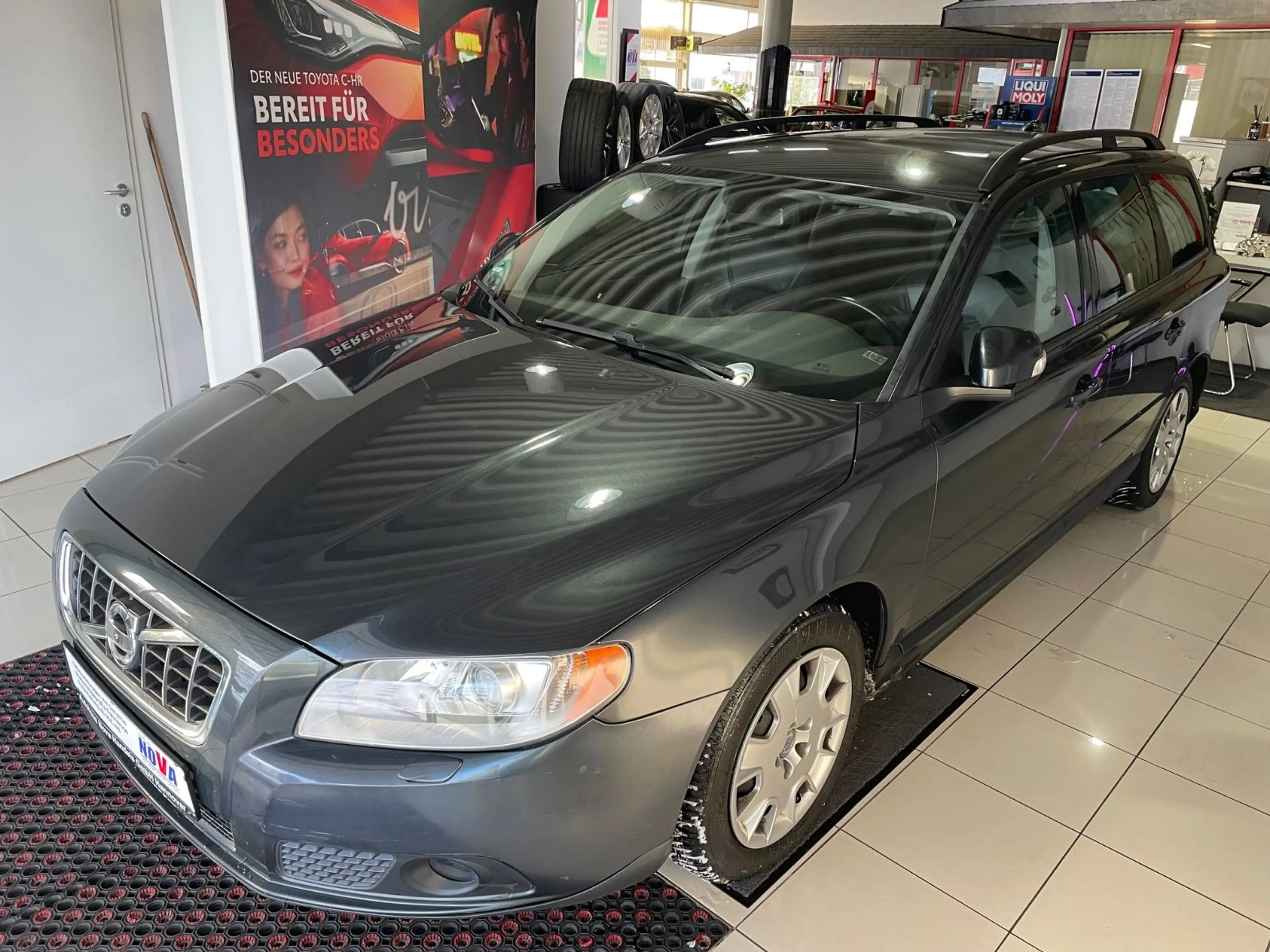 Volvo V70 DRIVe Kinetic*2.HAND*TÜV6-27*LEDER*BIXENON! — photo 2
