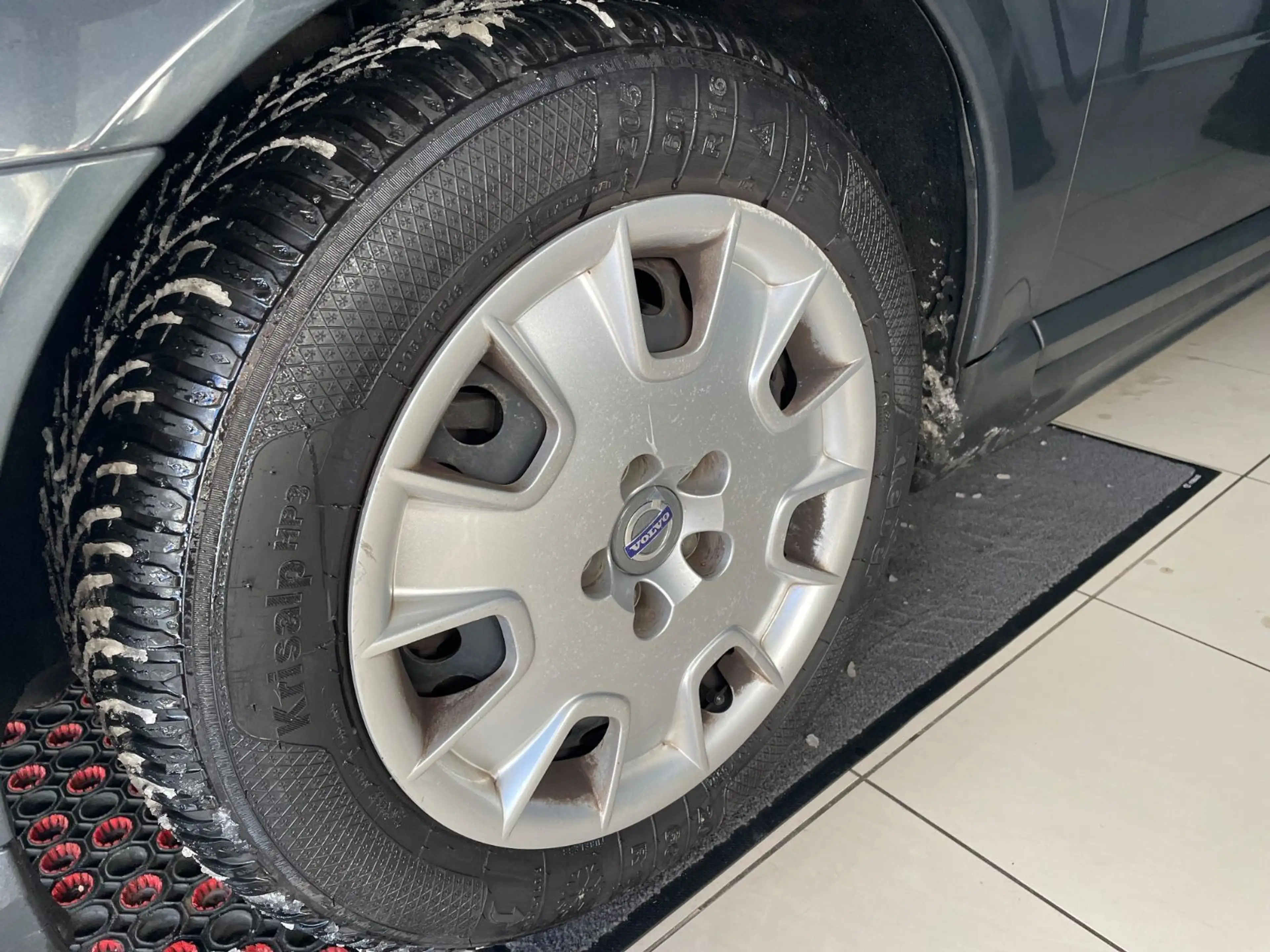 Volvo V70 DRIVe Kinetic*2.HAND*TÜV6-27*LEDER*BIXENON! — photo 14
