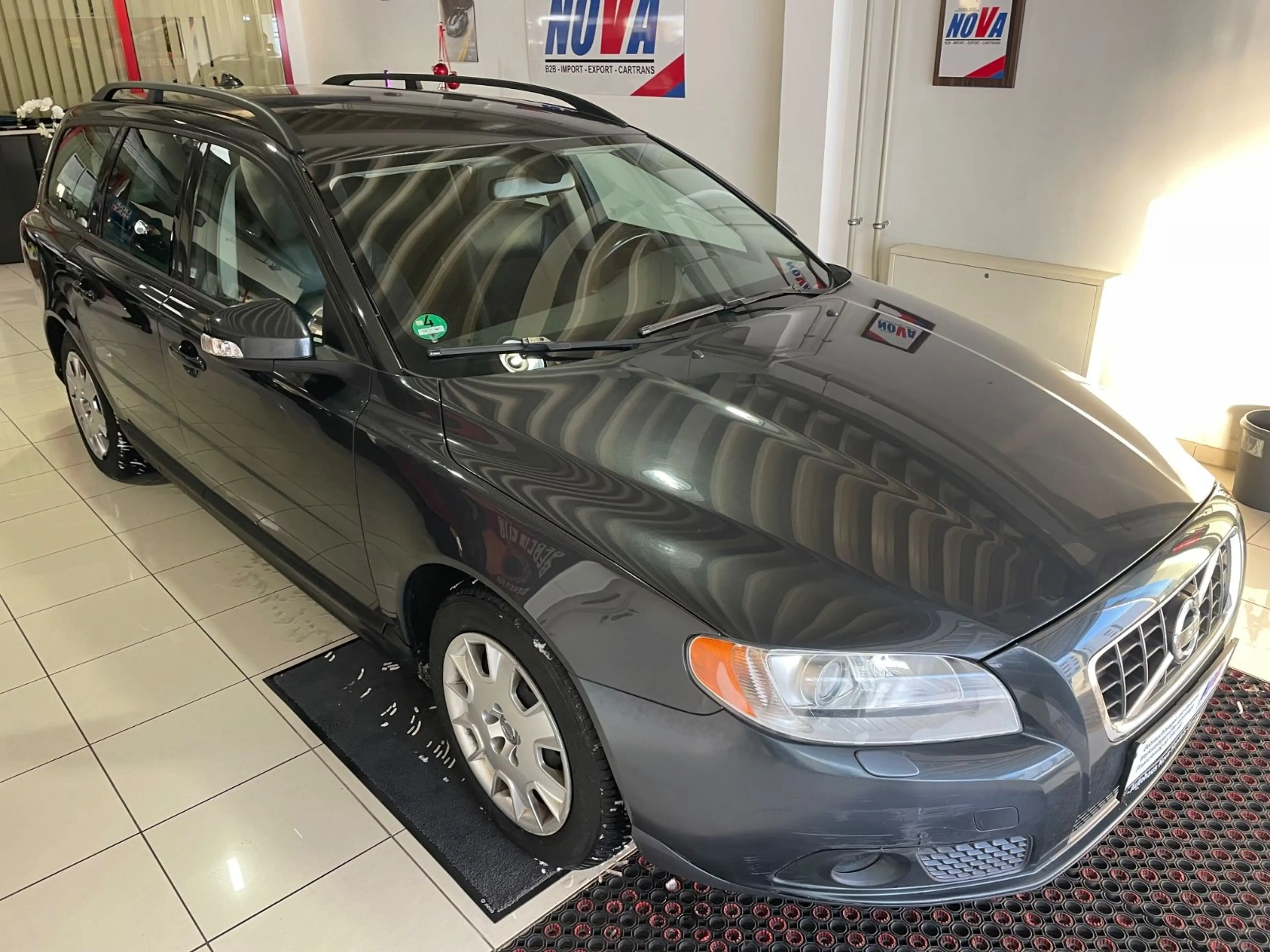 Volvo V70 DRIVe Kinetic*2.HAND*TÜV6-27*LEDER*BIXENON! — photo 6