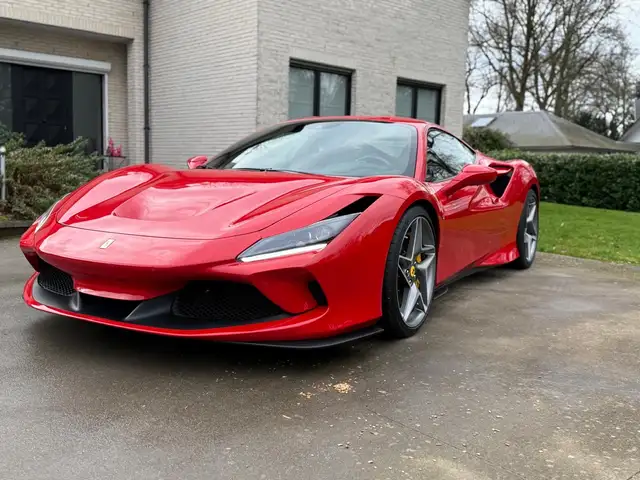 Ferrari F8 Tributo 3.9 V8 BiTurbo F1 (EU6c)