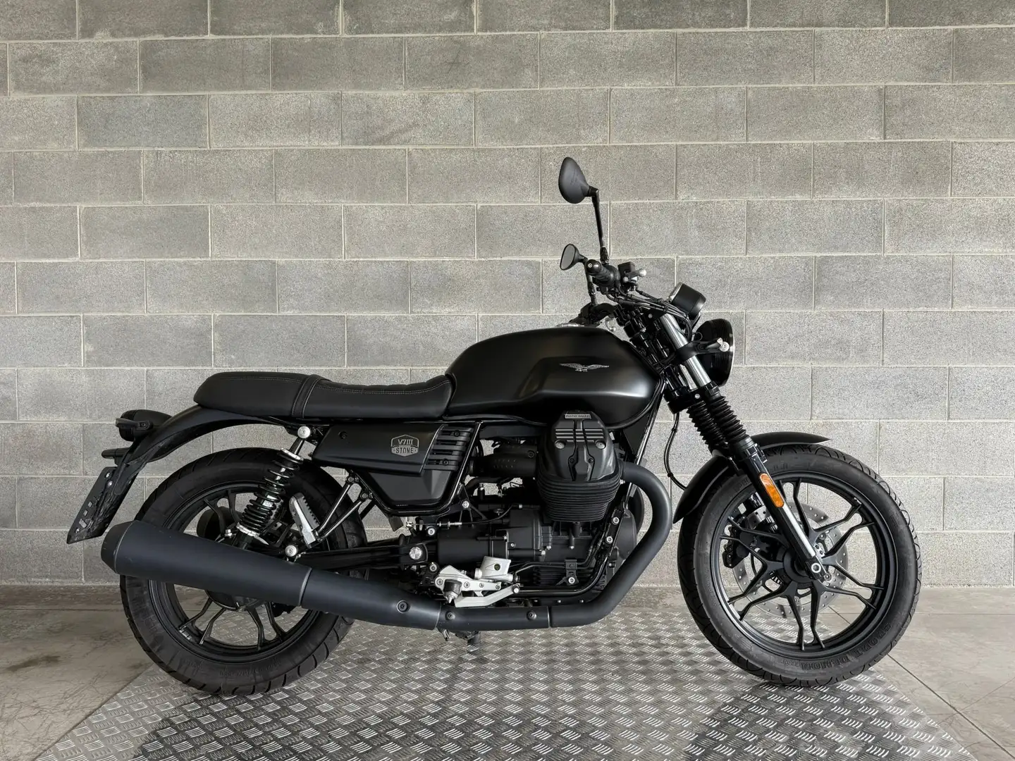 Moto Guzzi V 7 III CAMPAGNA PROVA RISCATTA O RENDI. Negru - 2