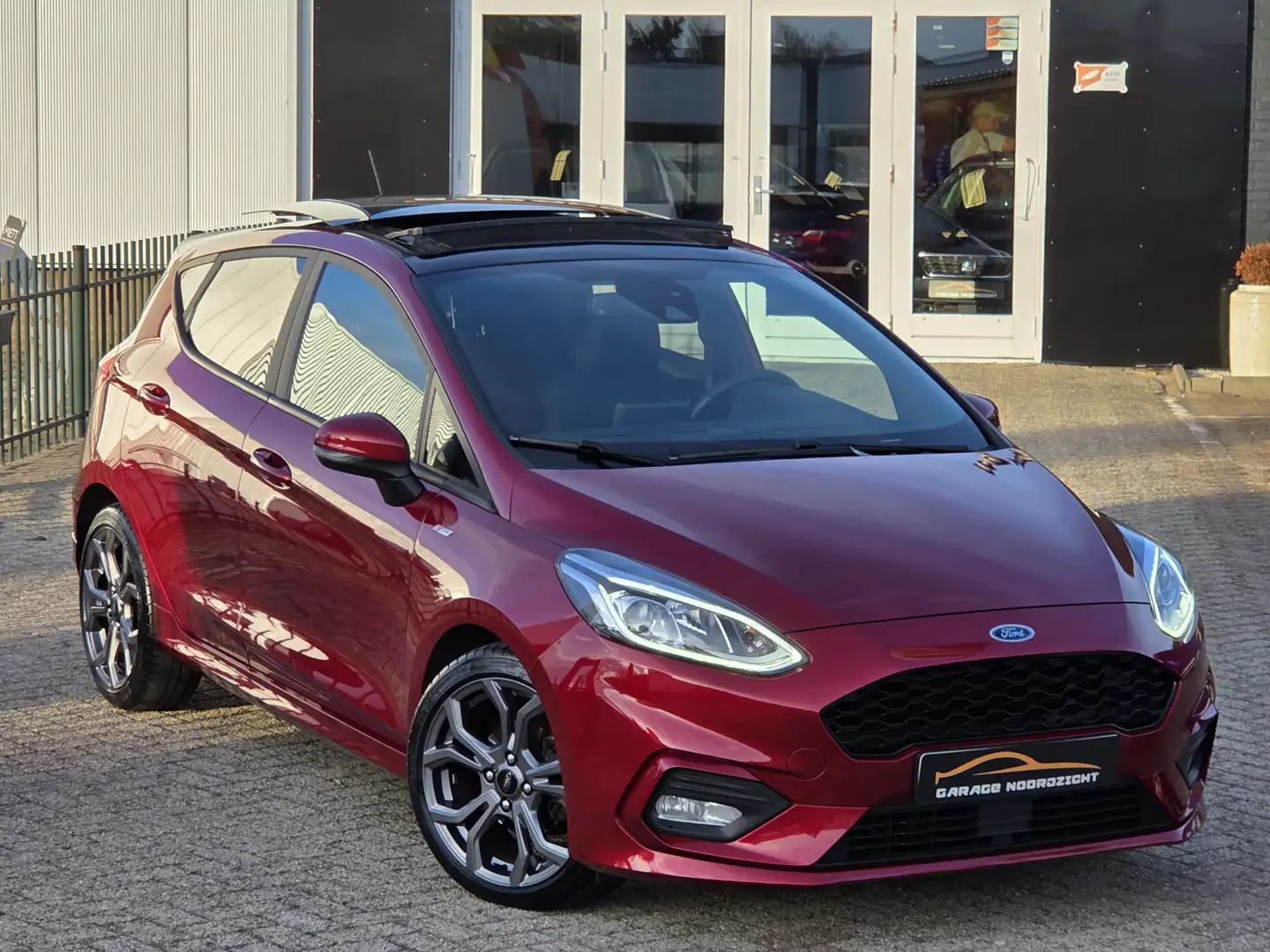 Ford Fiesta 1.0 EcoBoost ST-Line PANORAMADAK|NAVIGATIE|CRUISE Rouge - 2