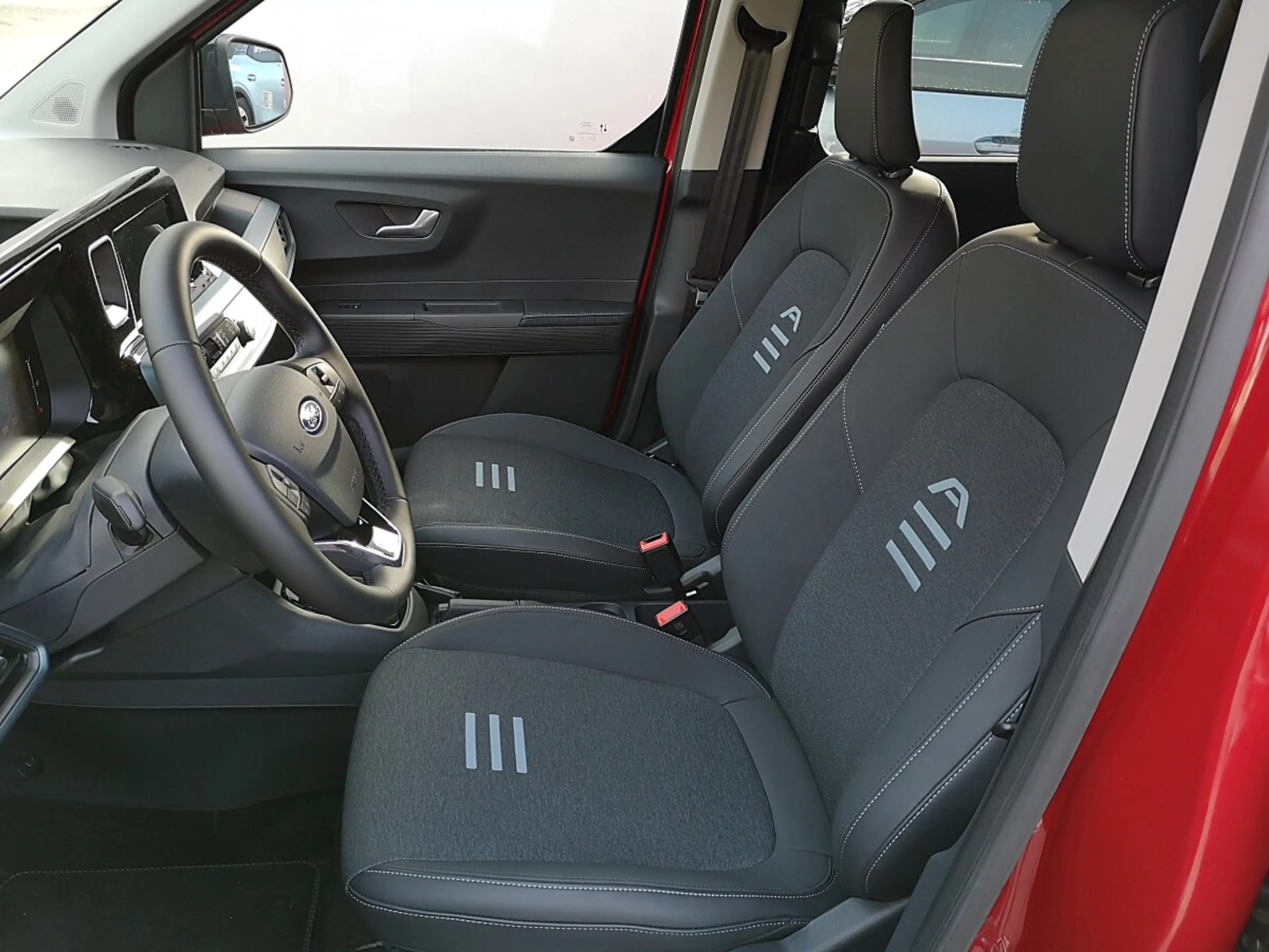 Ford Tourneo Courier 1,0 EcoBoost Active Aut. — photo 8