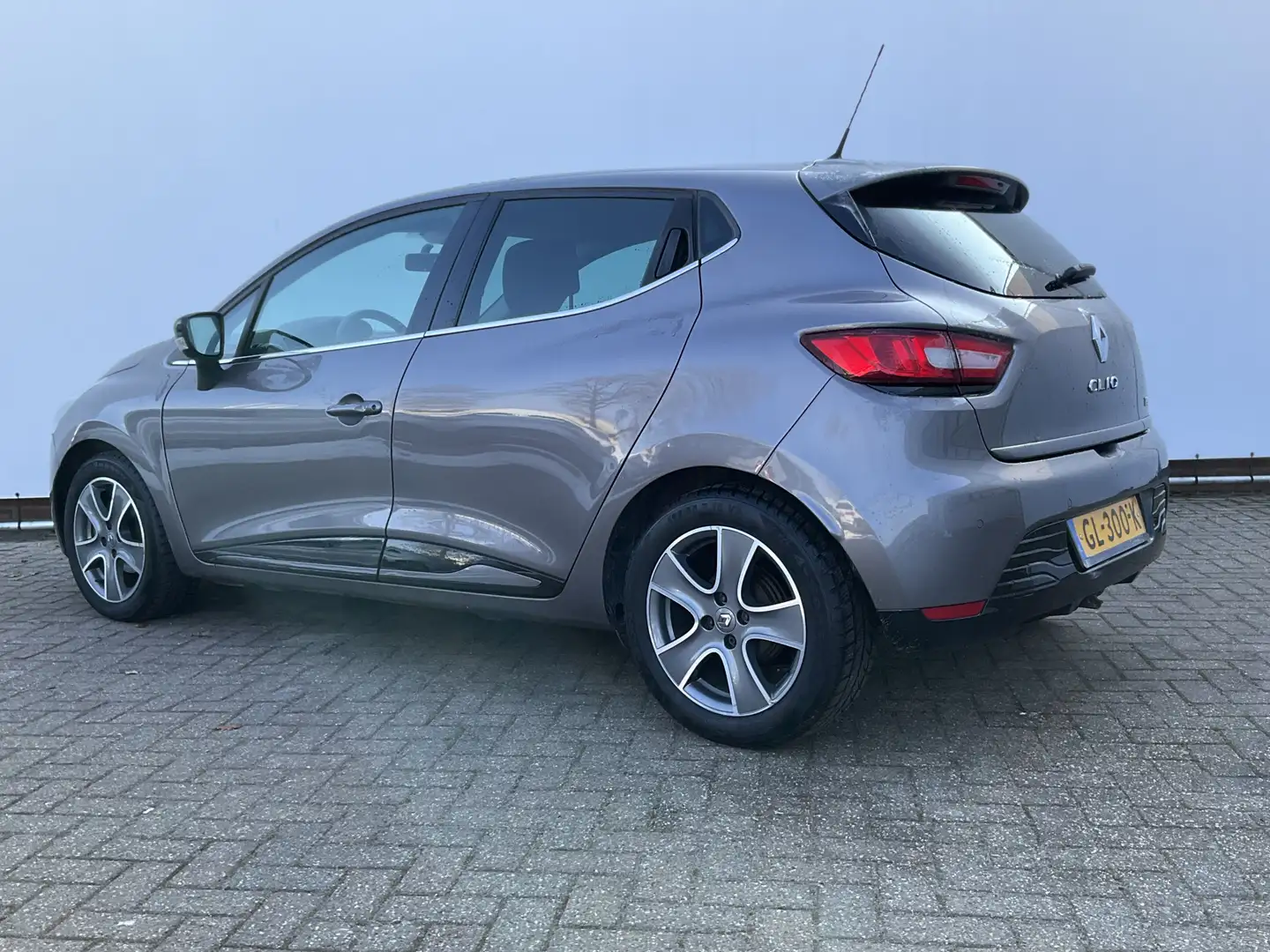 Renault Clio 0.9 TCe Night&Day Navi Bluetooth Airco LM-velgen E Gri - 2