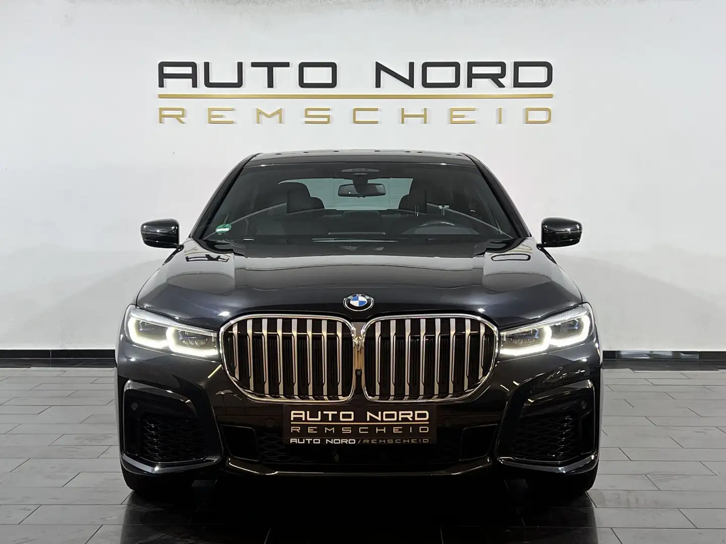 BMW 730 d xDrive M-Paket*Massage*H&K*Gestik*Ambiente Noir - 2