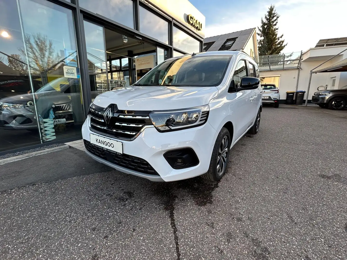 Renault Kangoo Techno 130PS EDC Automatik Navi/Kamera/Sitzheizung Weiß - 2