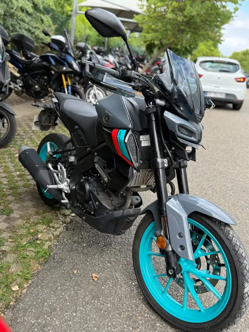 Yamaha MT-125 Gris - 2