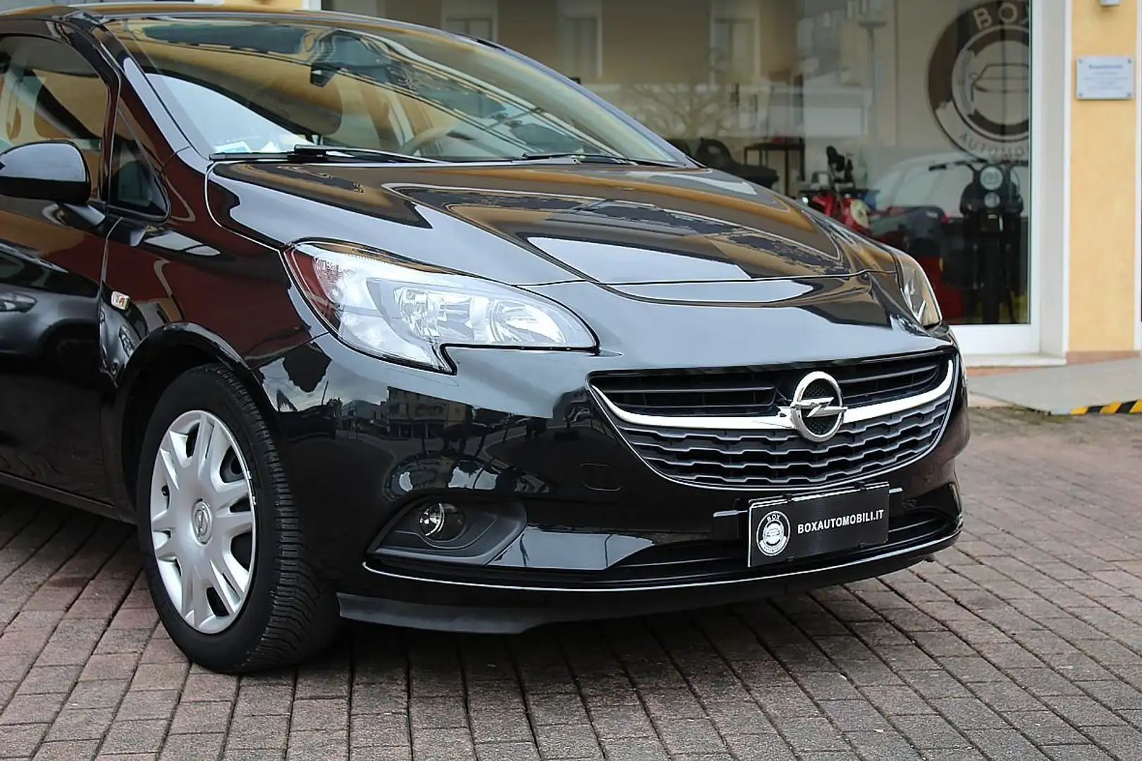Opel Corsa Corsa 5p 1.4 Advance (n-joy) Gpl 90cv Noir - 2