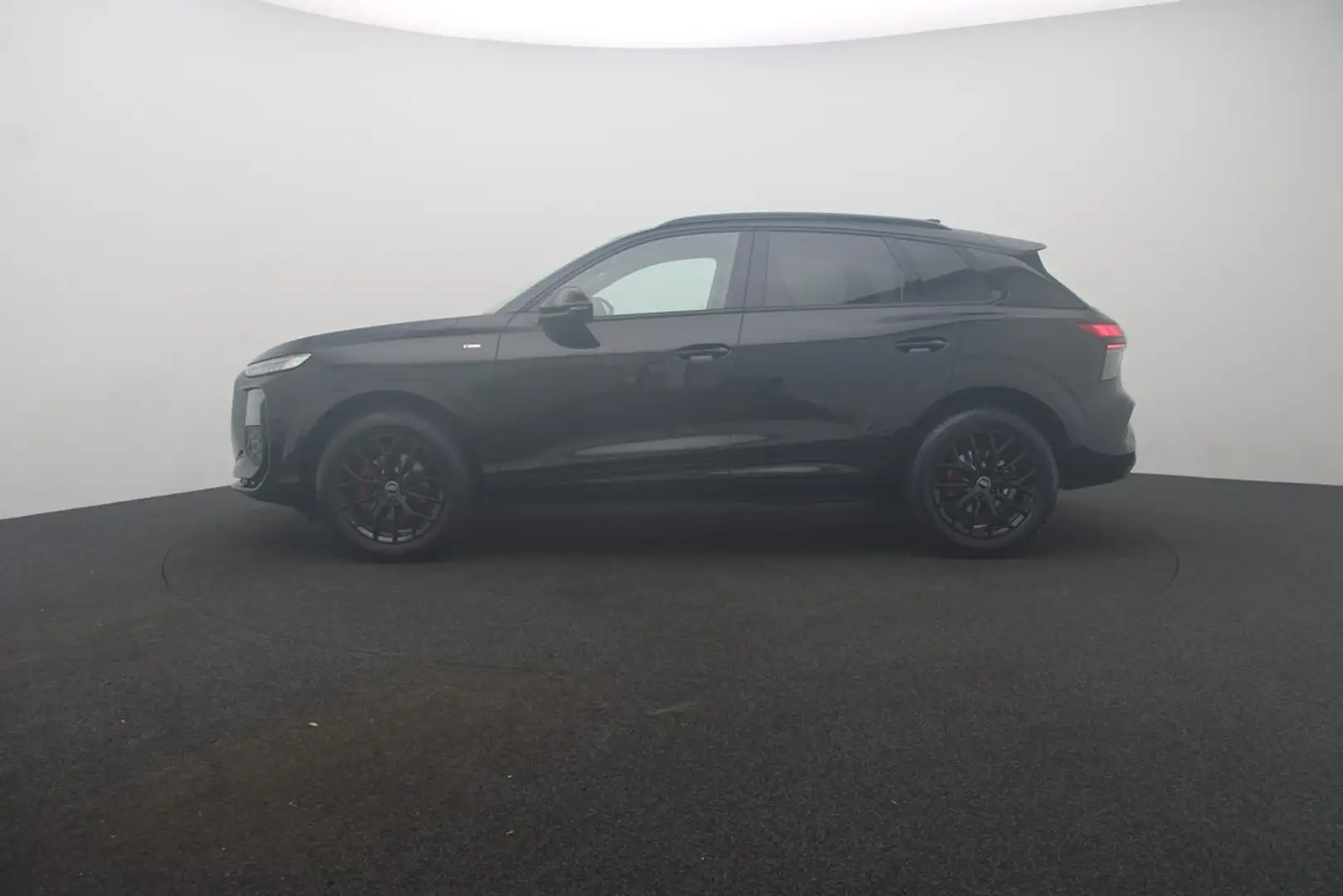 Audi Q3 TFSI S line Virt.Cockpit LED Navi SHZ Schwarz - 2