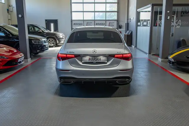 Mercedes-Benz 450 view 11