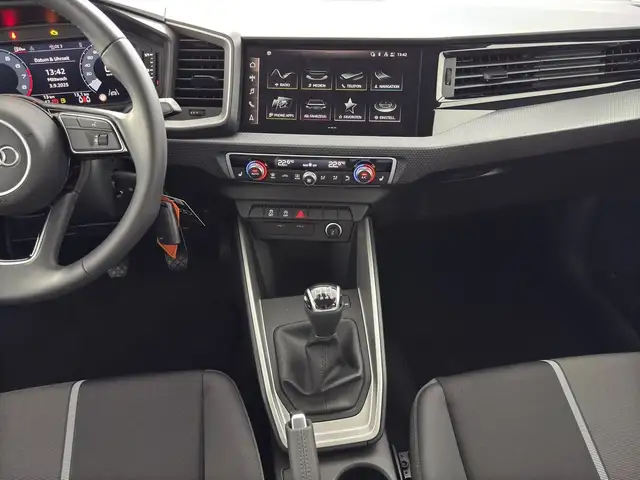 Audi A1 view 10
