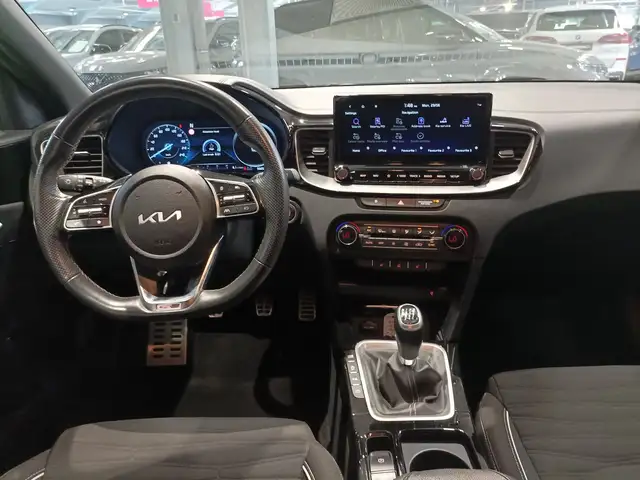 Kia Ceed view 9