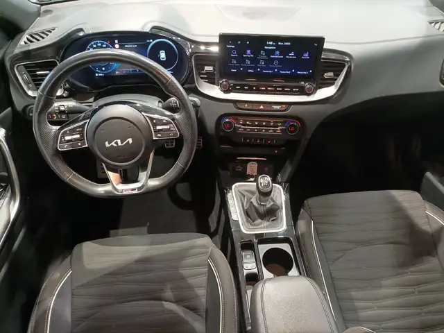 Kia Ceed view 14