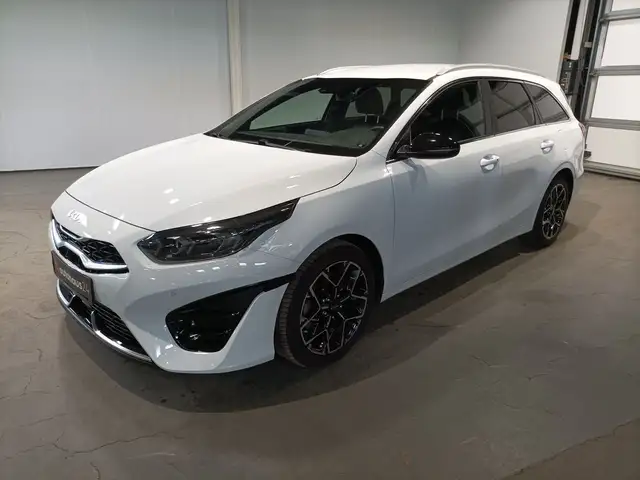 Kia Ceed view 3