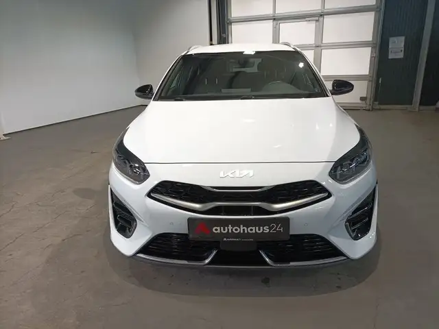 Kia Ceed view 2