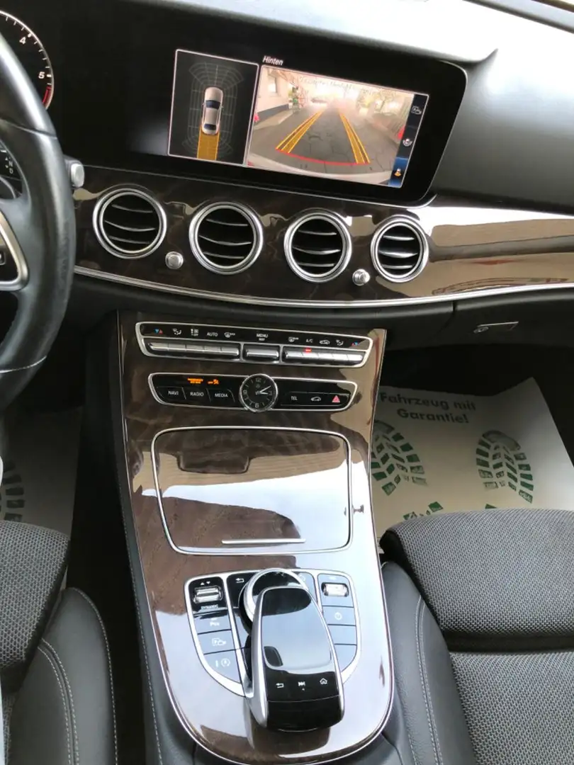 Mercedes-Benz E 300 d/NAVI/T,LEDER/SHD/LED/KAMERA/Totwinkel Argent - 2