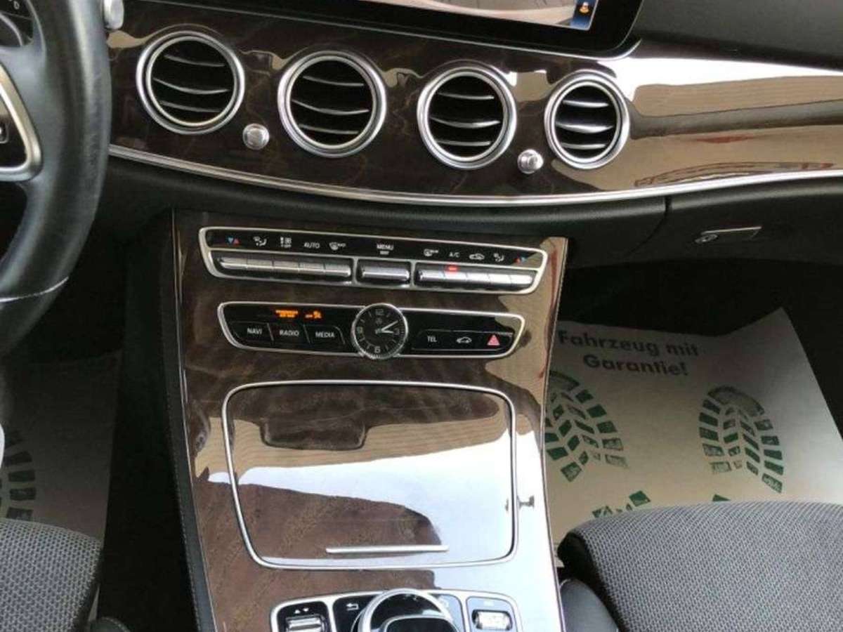 Mercedes-Benz E 300 – Bild 13 von 13