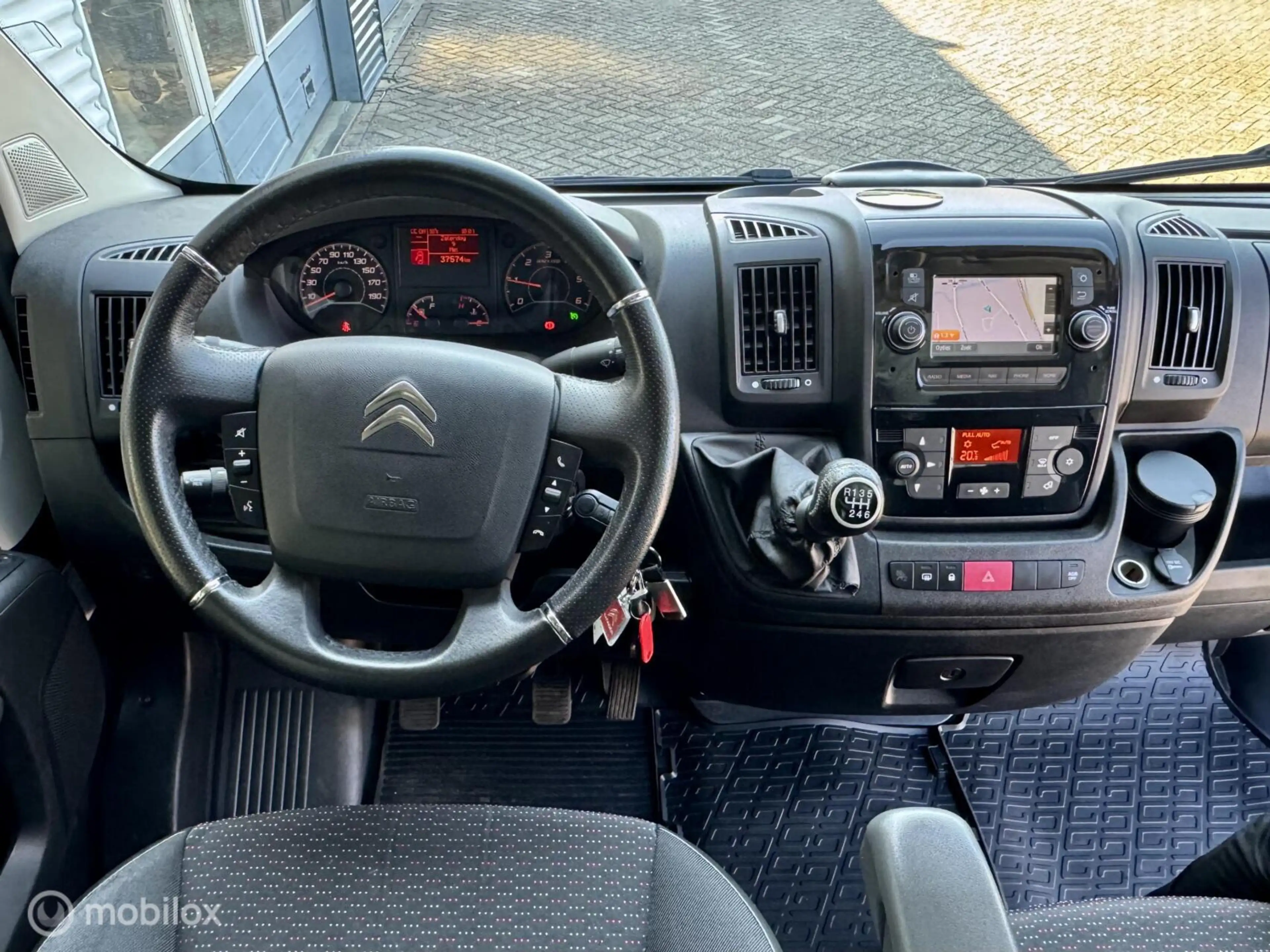 Citroen Jumper bestel 35 2.2 BlueHDi 165pk L4H3 Club Zwaar — photo 5