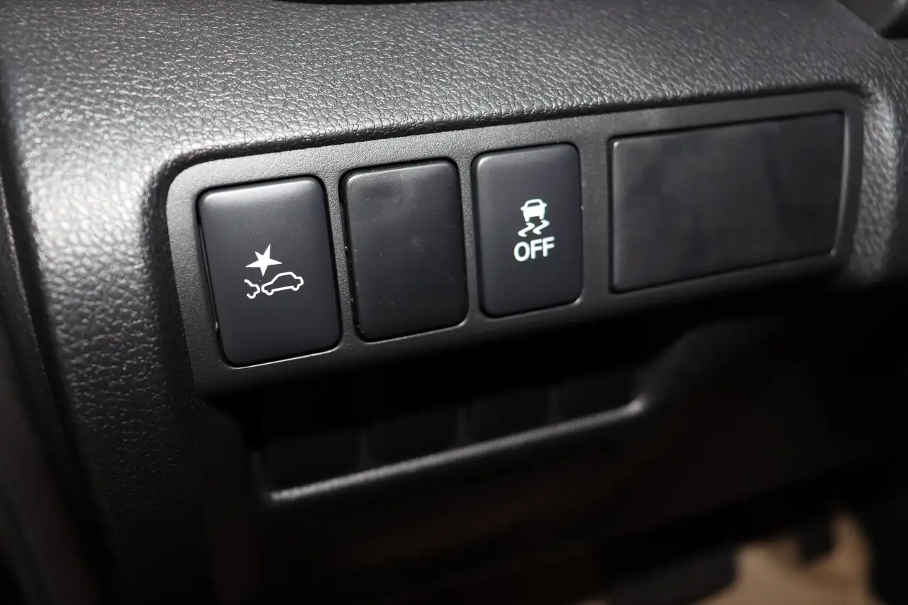 Mitsubishi Eclipse Cross photo Mitsubishi Eclipse Cross