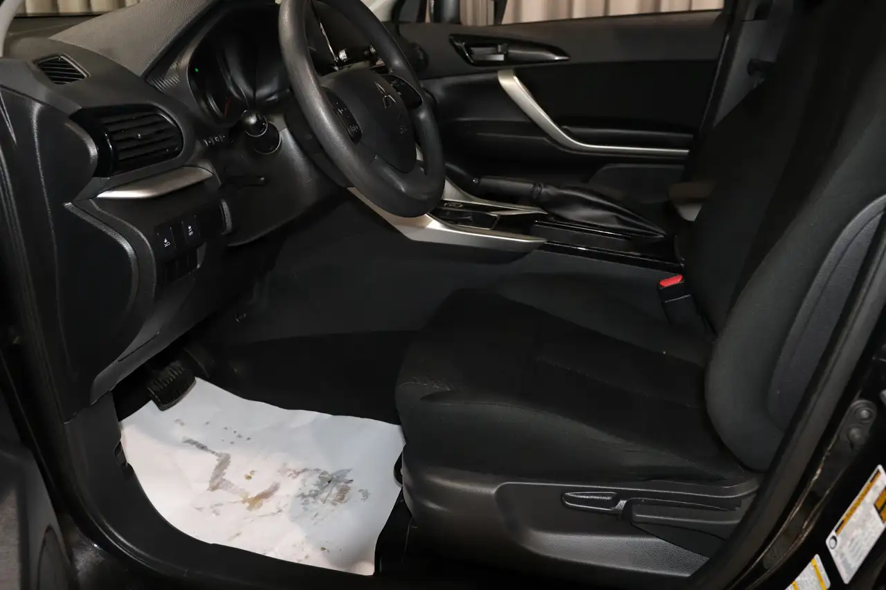 Mitsubishi Eclipse Cross photo Mitsubishi Eclipse Cross