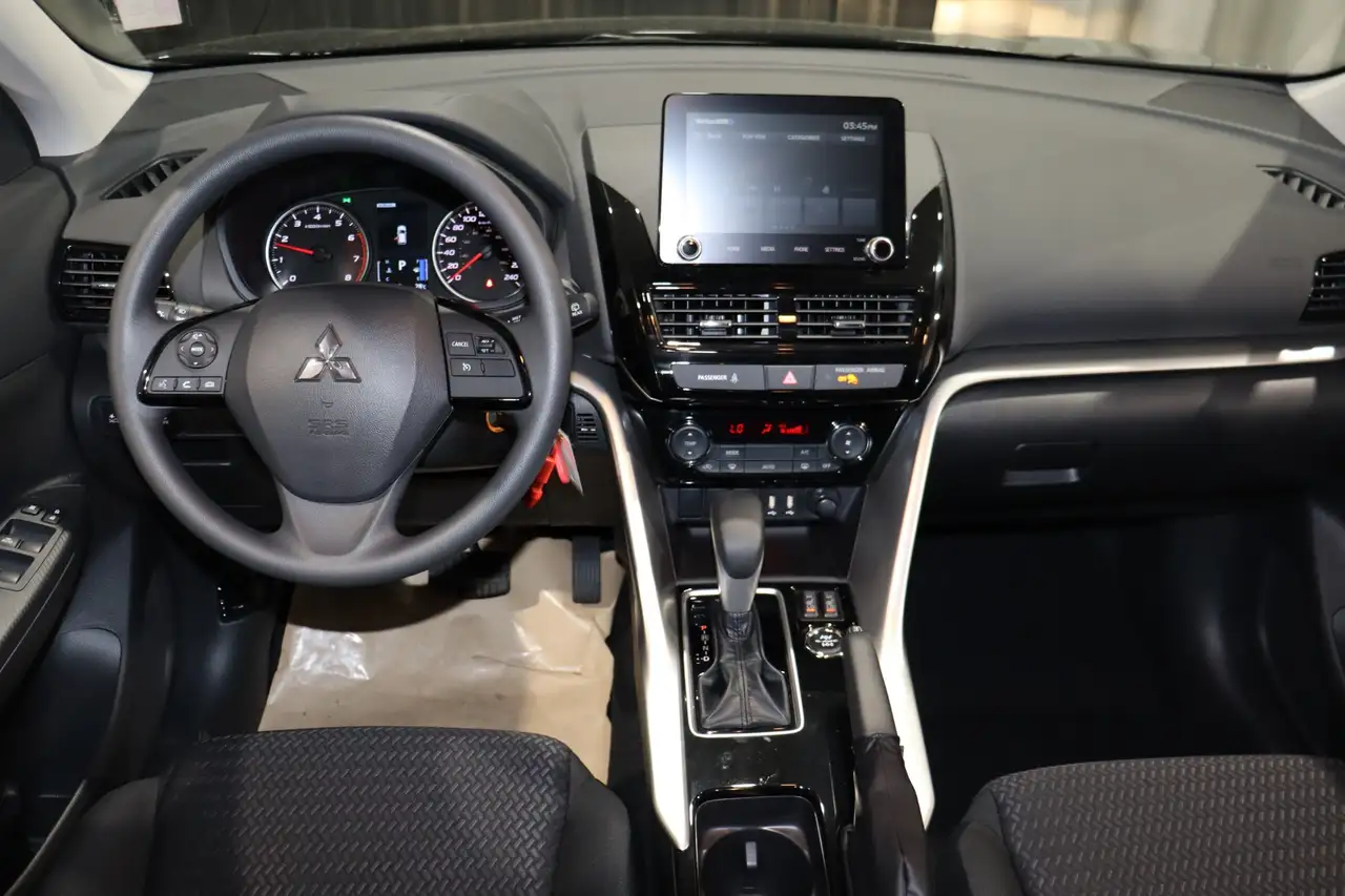 Mitsubishi Eclipse Cross photo Mitsubishi Eclipse Cross