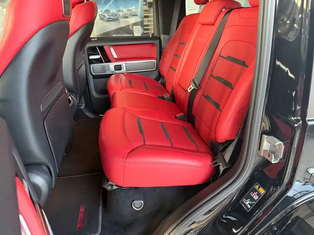 Mercedes-Benz G-Class view 11