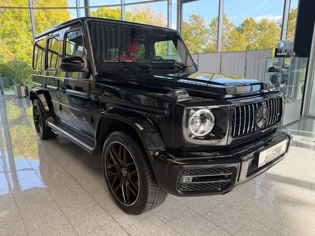 Mercedes-Benz G-Class view 3