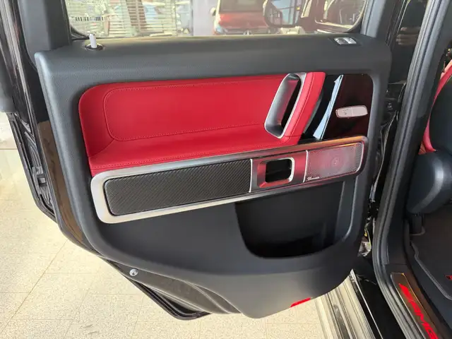 Mercedes-Benz G-Class view 10