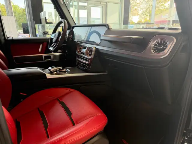 Mercedes-Benz G-Class view 15