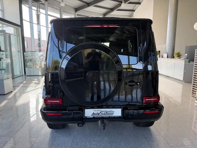 Mercedes-Benz G-Class view 6