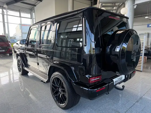 Mercedes-Benz G-Class view 7