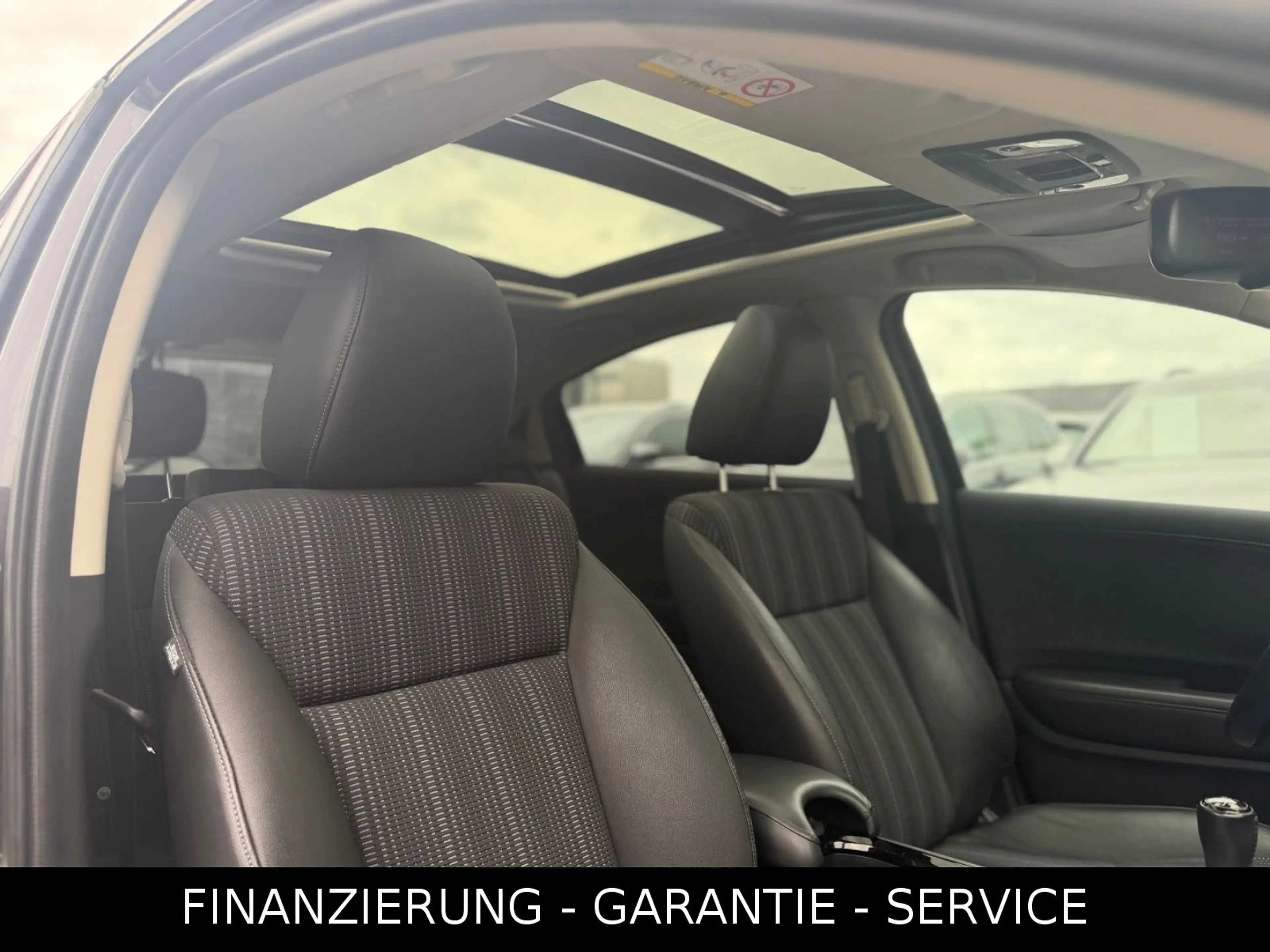 Honda HR-V EXECUTIVE 1,6/PANO/SPUR/KAMERA/TEMP/SHZ/LED — photo 8