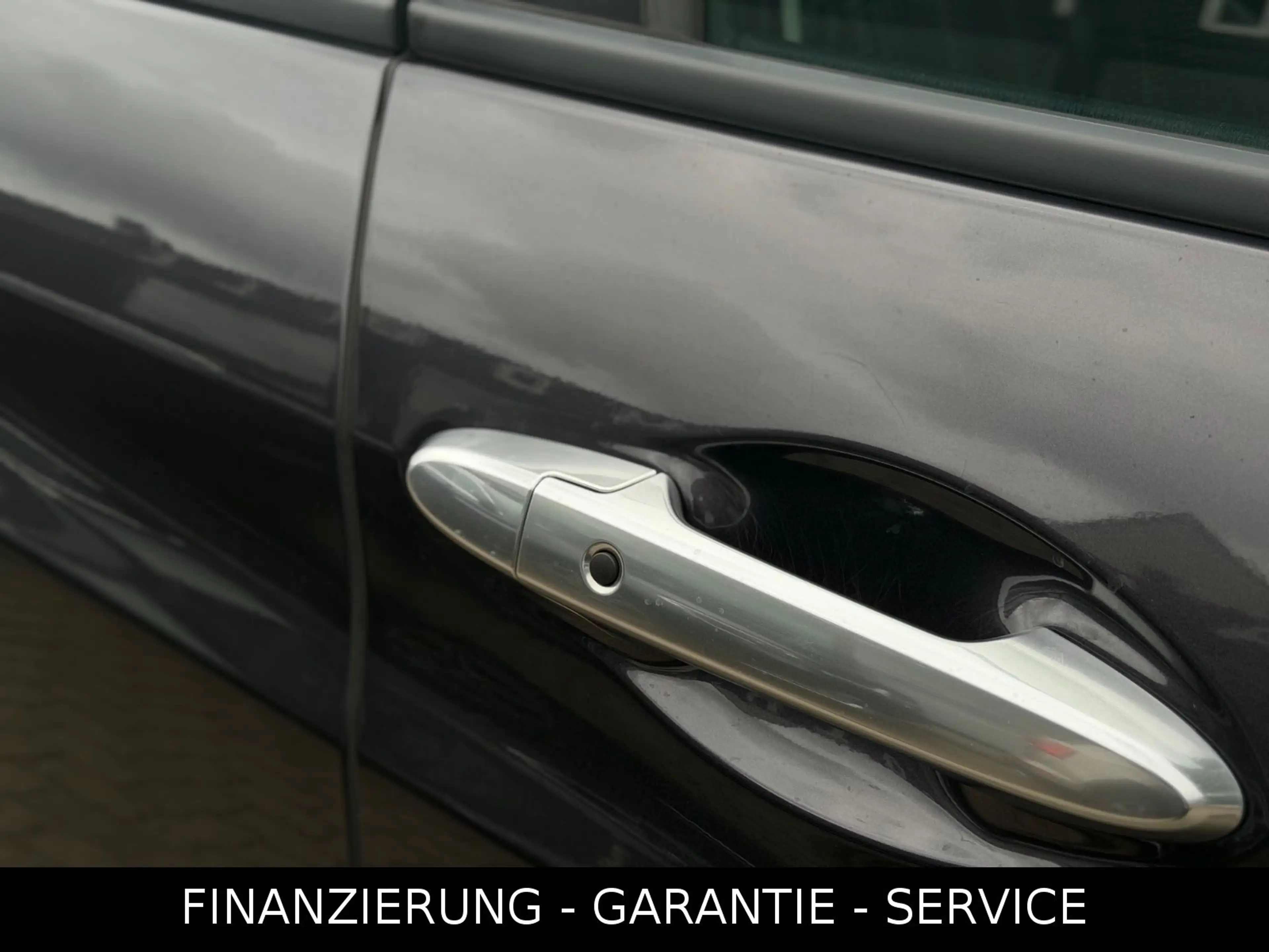 Honda HR-V EXECUTIVE 1,6/PANO/SPUR/KAMERA/TEMP/SHZ/LED — photo 6
