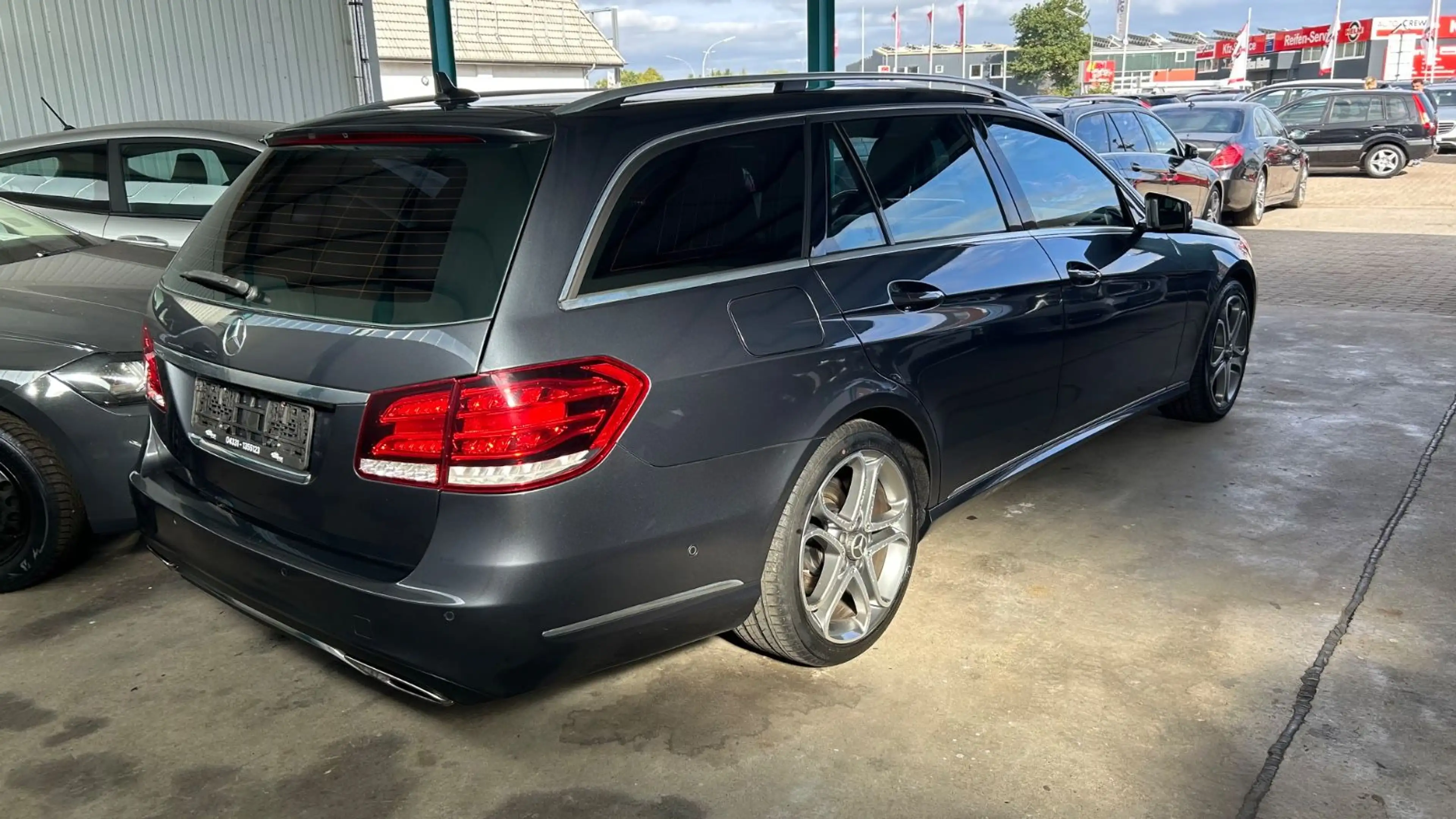 Mercedes-Benz E 200 E T-Modell BlueTec — photo 4
