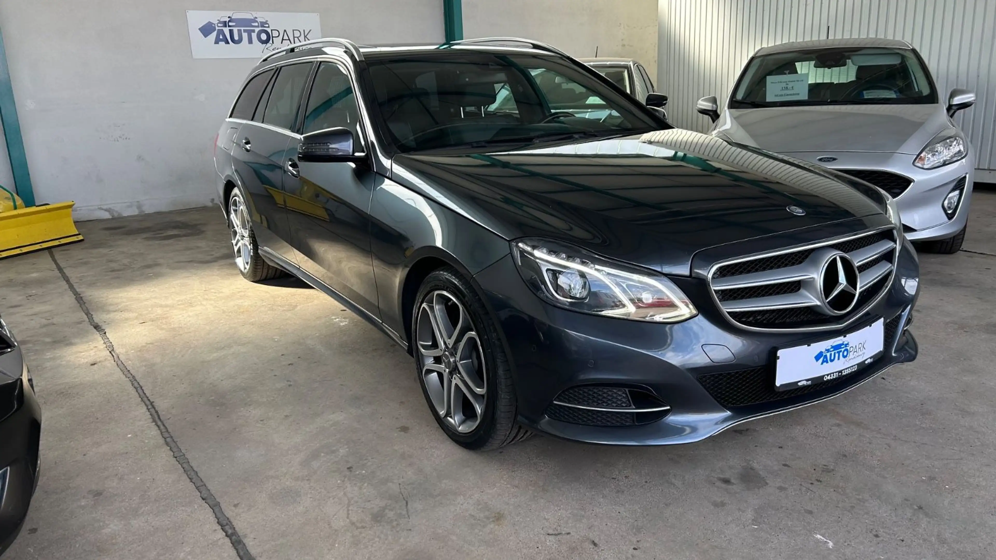 Mercedes-Benz E 200 E T-Modell BlueTec — photo 3