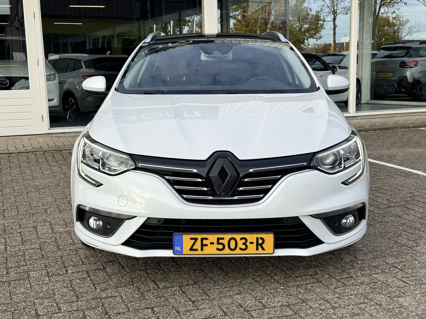 Renault Megane Estate 1.3 TCe 160pk Bose Edition | Automaat | Pan Blanc - 2