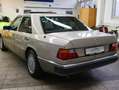 Mercedes-Benz E 230 W124 aus 2. Hand mit H-Kennzeichen Silber - thumbnail 11