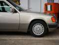 Mercedes-Benz E 230 W124 aus 2. Hand mit H-Kennzeichen Silber - thumbnail 36