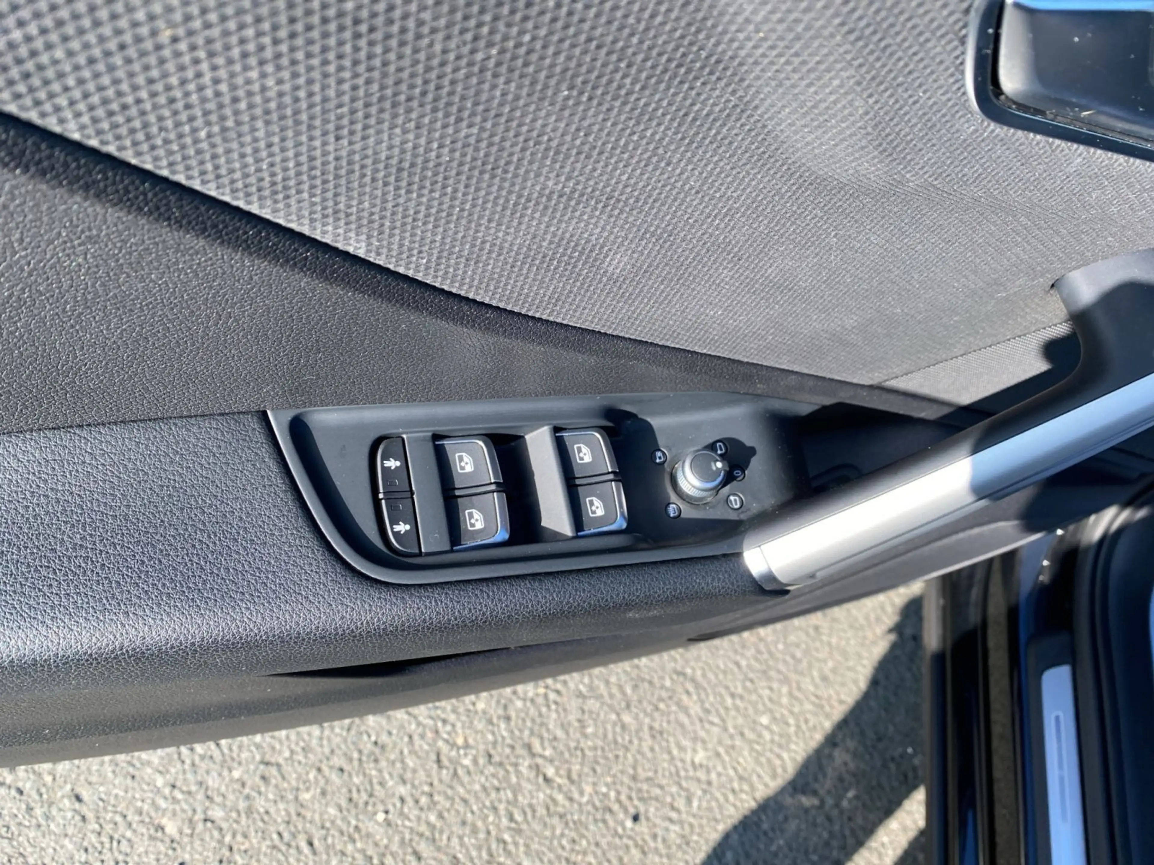Audi Q2 35 TDI qu. S-Tronic advanced — photo 14