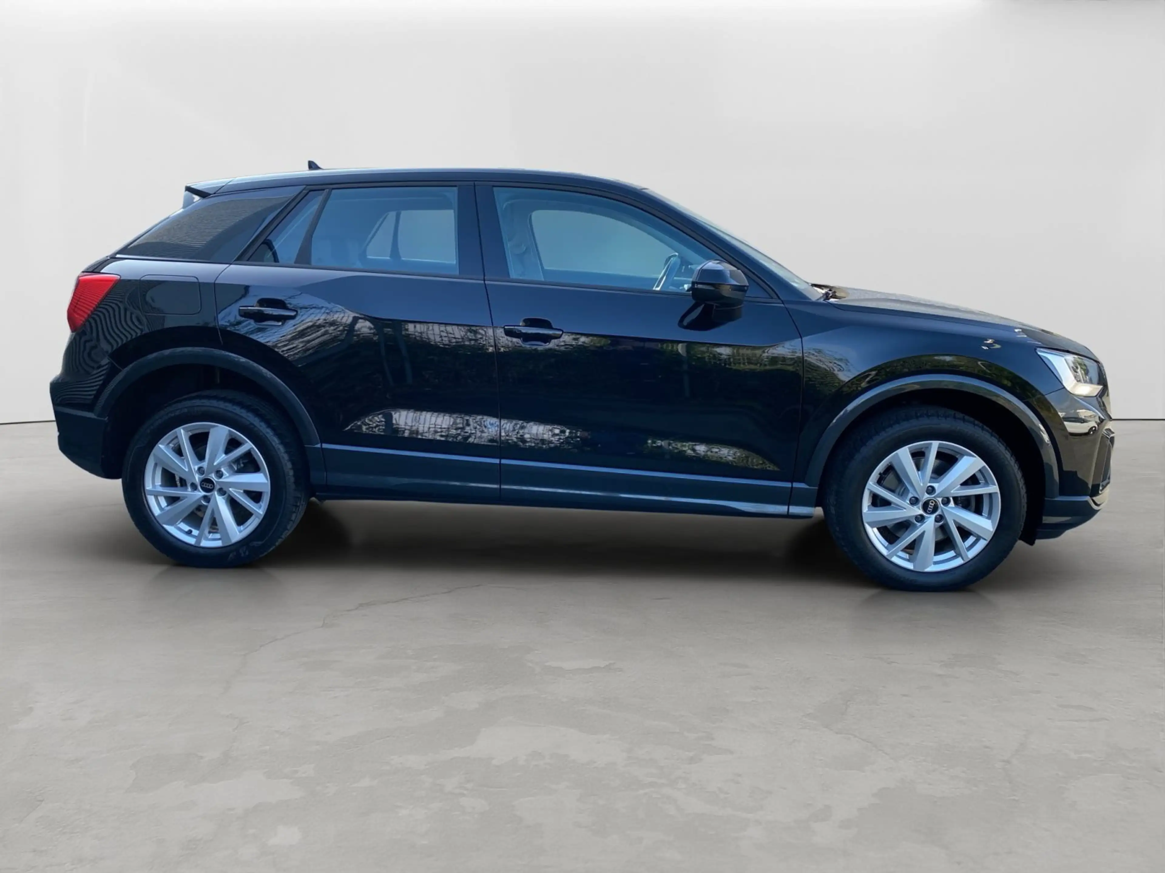 Audi Q2 35 TDI qu. S-Tronic advanced — photo 7