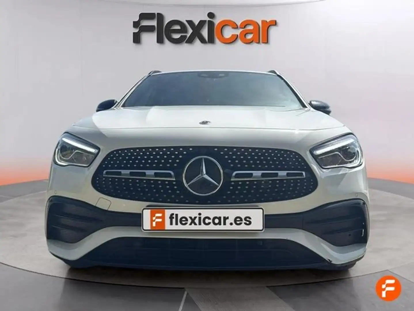 Mercedes-Benz GLA 200 D Blanc - 2