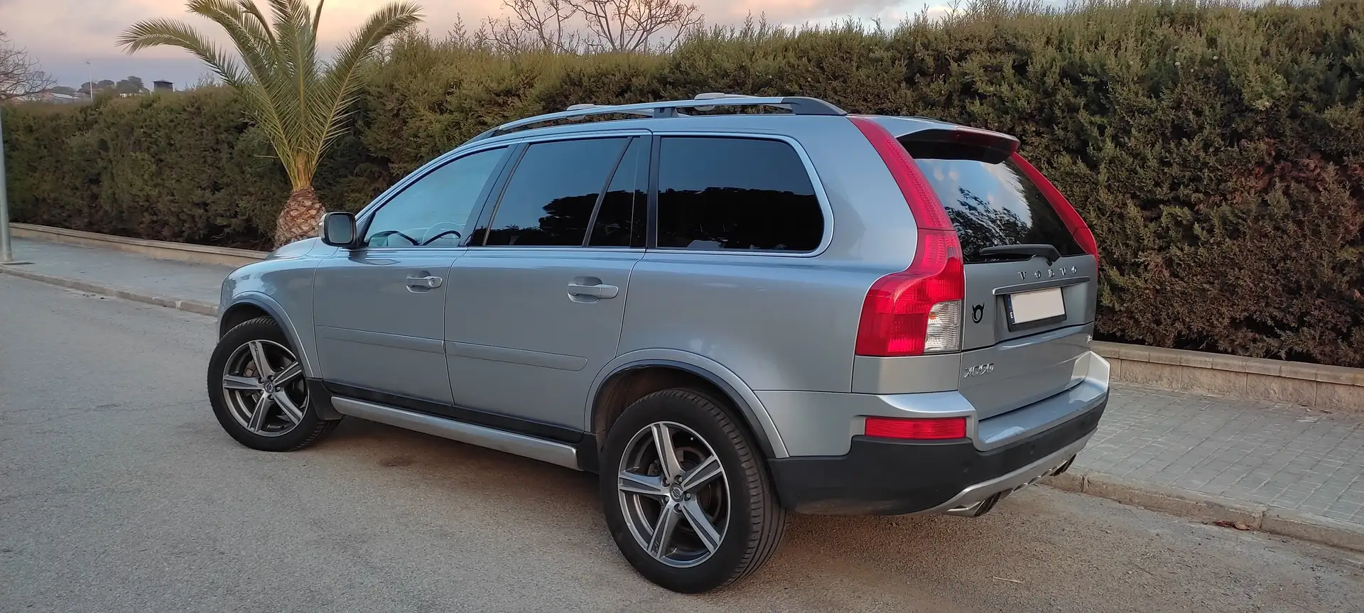 Volvo XC90 XC90 4.4 V8 Sport  - Spanish car = no rust Plateado - 2