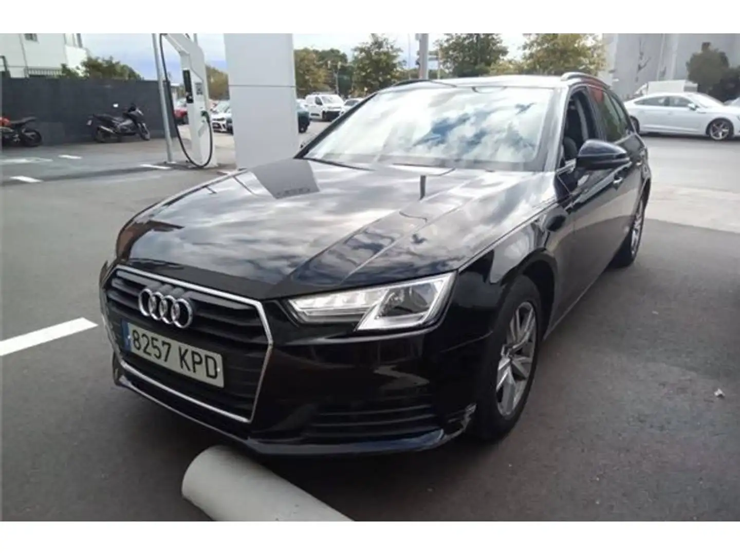 Audi A4 Avant 35 TDI Advanced S tronic 110kW Zwart - 1
