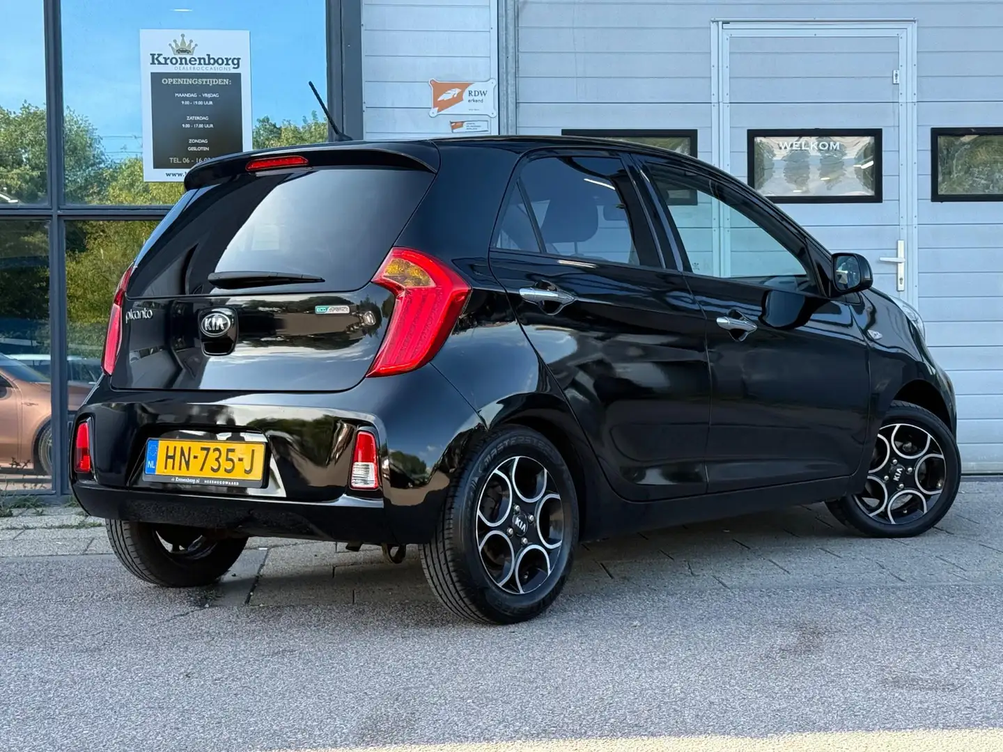 Kia Picanto 1.0 CVVT First Edition, NAP, APK, AIRCO Zwart - 2