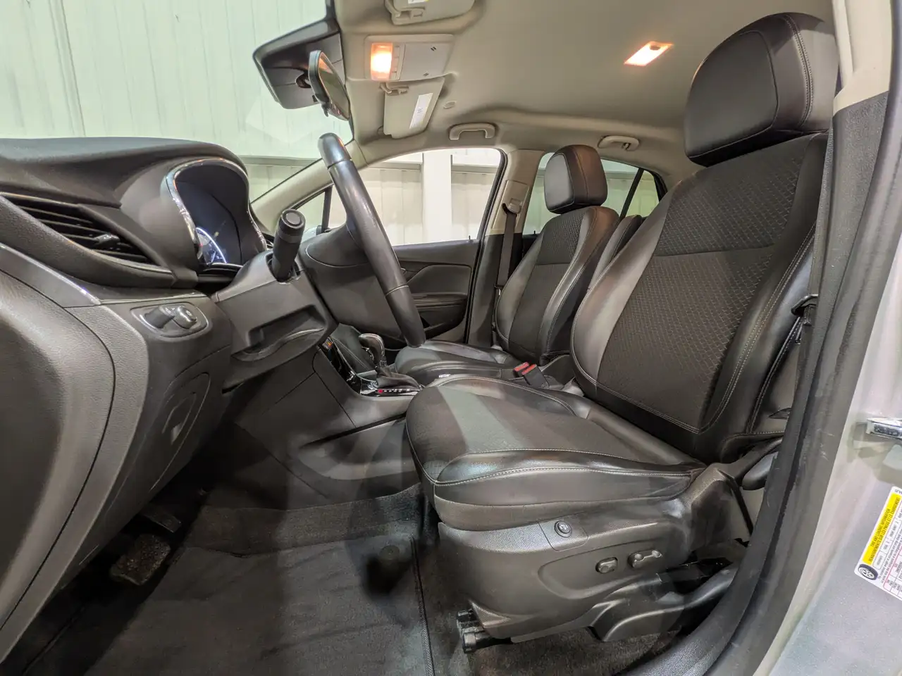Buick Encore снимка Buick Encore