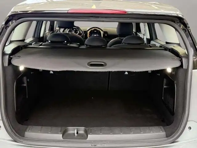 Mini Cooper Cooper view 8