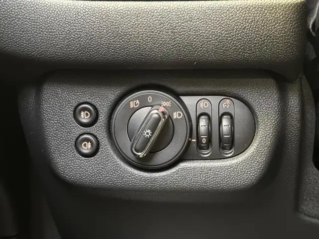 Mini Cooper Cooper view 15