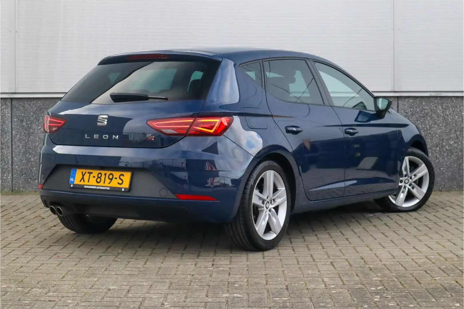 SEAT Leon 1.5 TSI FR Business Intense Digital Dash / Camera Blauw - 2