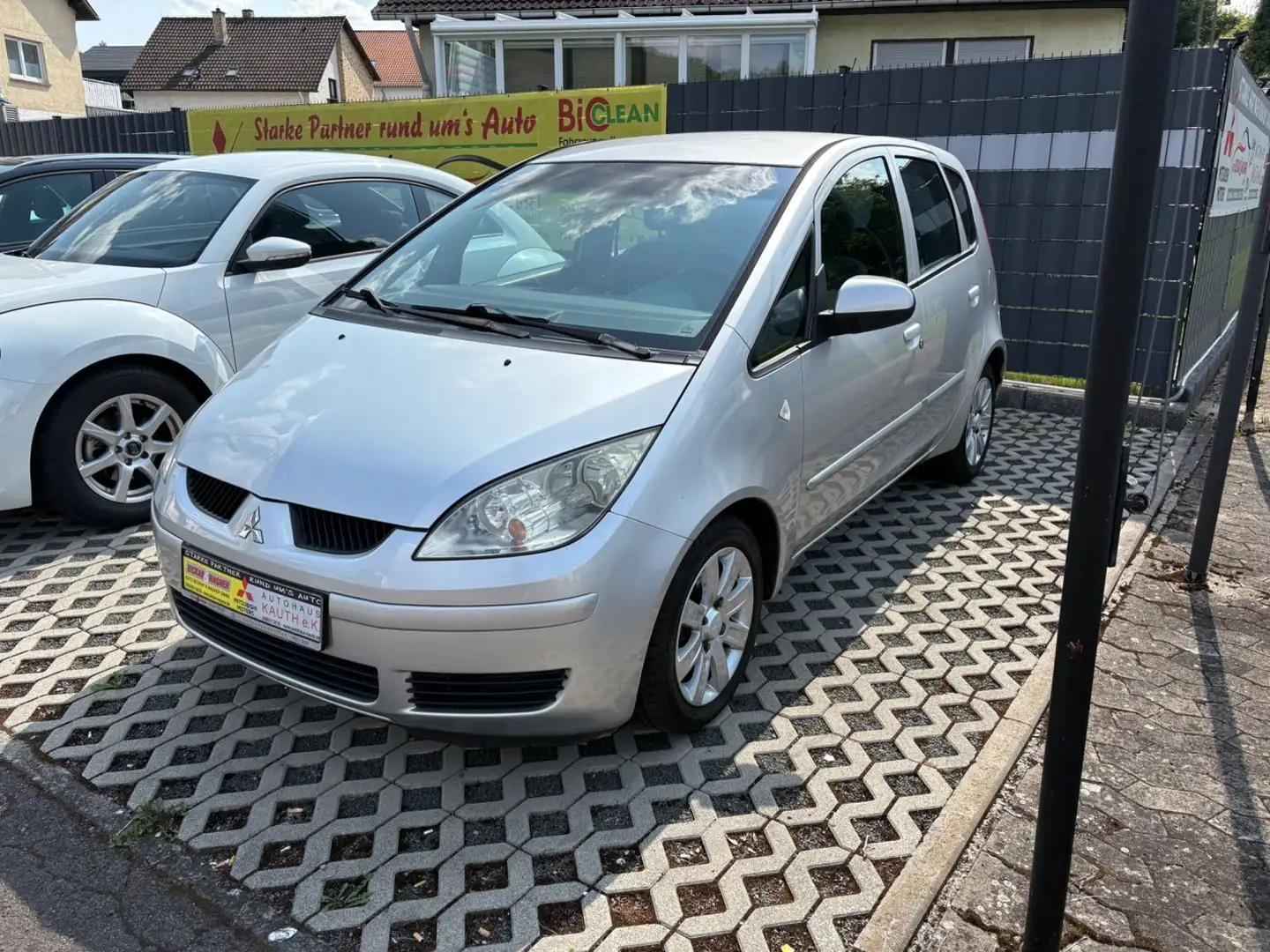 Mitsubishi Colt 1.5 Instyle TÜV Neu! Gris - 1